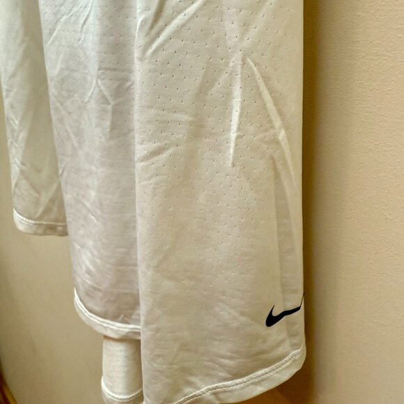 Nike white workout tank - Picture 2 of 4